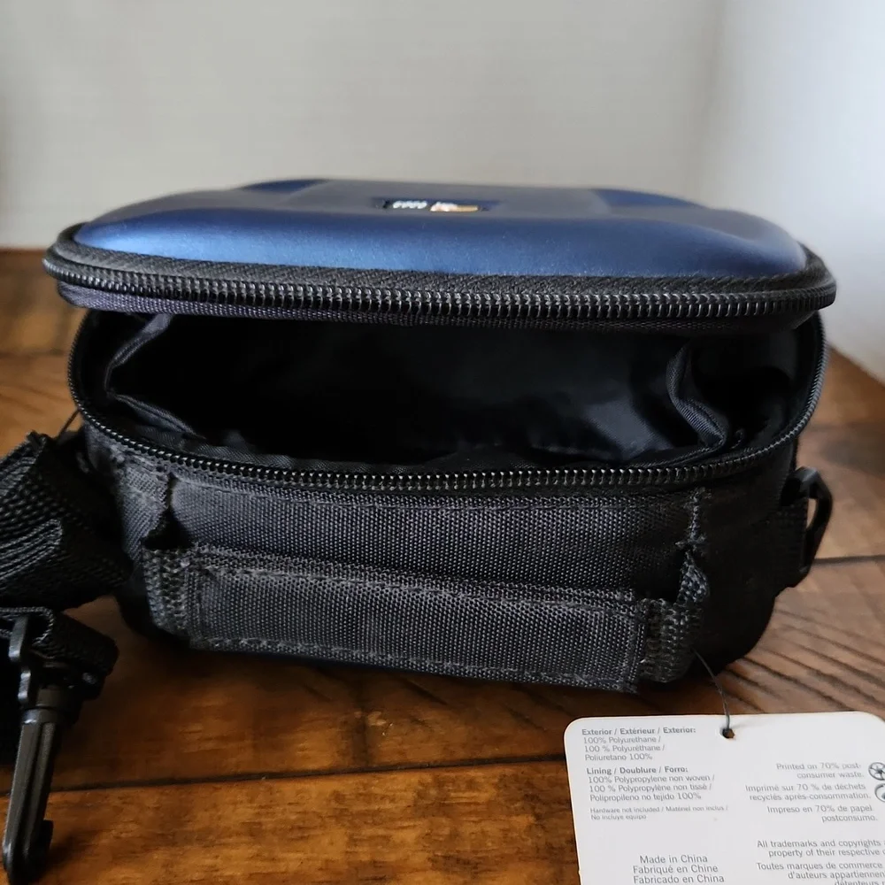 Case Logic Camera Game System Case - Picture 3 of 5